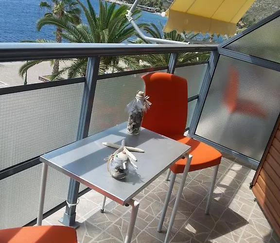 アパート Panagioula